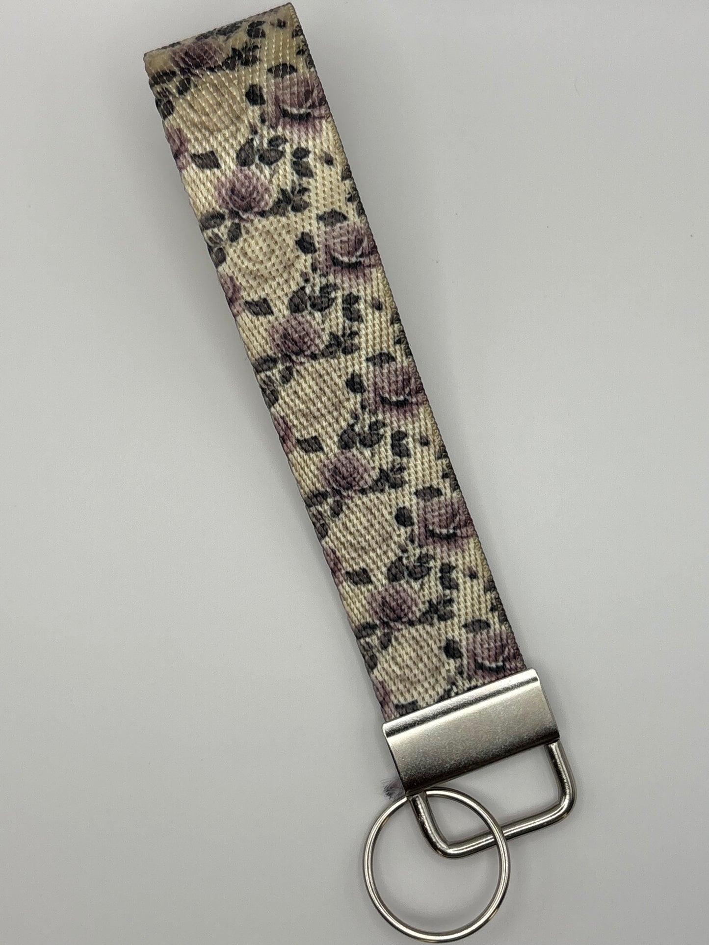 Keychain wristlet /phone wristlet